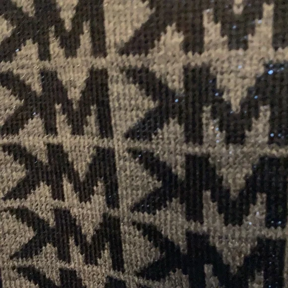 NWT Michael by Michael Kors scarf in black & charcoal. Hand wash cold. About 63” - Picture 5 of 7